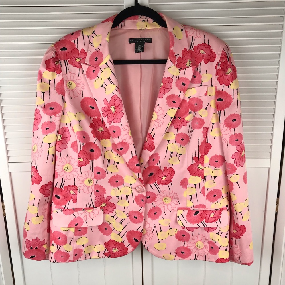 Fully lined dress coat by Apostrophe Stretch